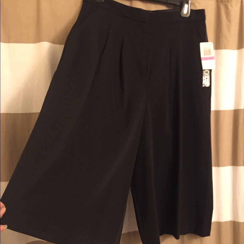 Junior’s XOXO dressy gauchos